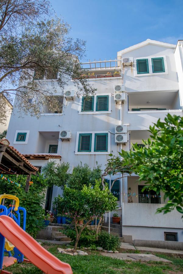 Apartman Zenta Petrovac Exterior photo